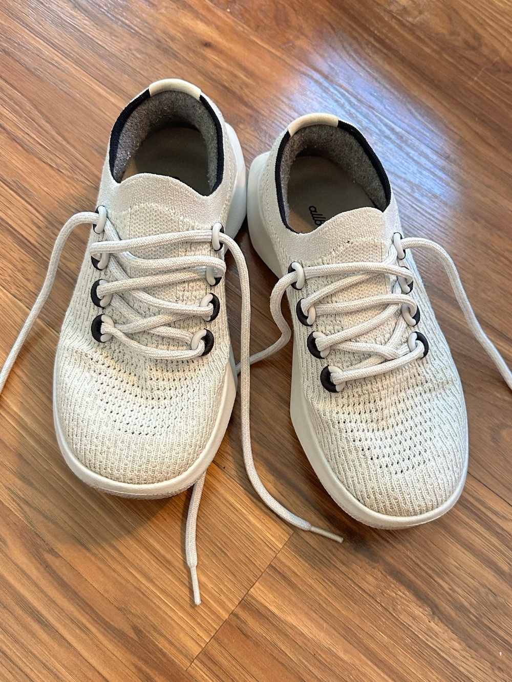 allbirds Kids Off-White Knit Sneakers with Black Heel Collar